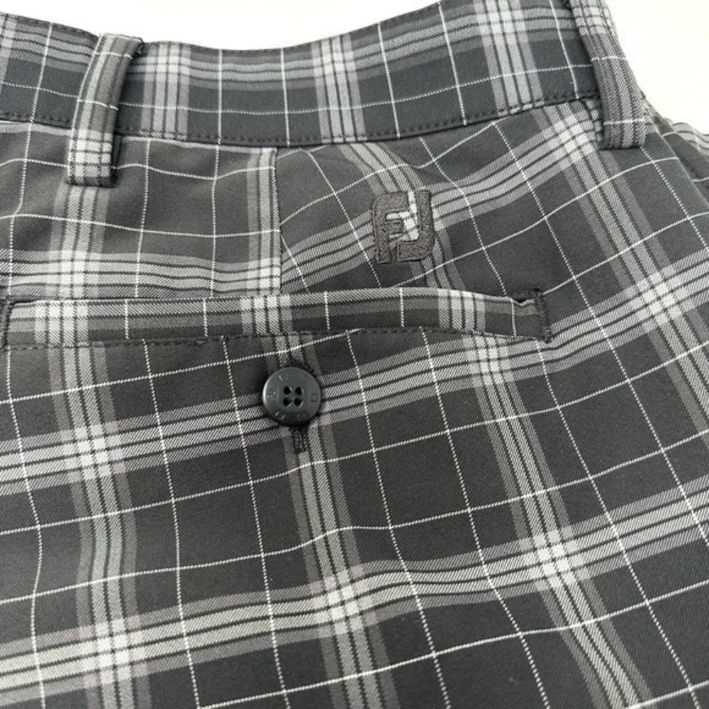 FootJoy FJ Gray Black Plaid Flat Front Polyester Spandex Golf Shorts Size 38‎